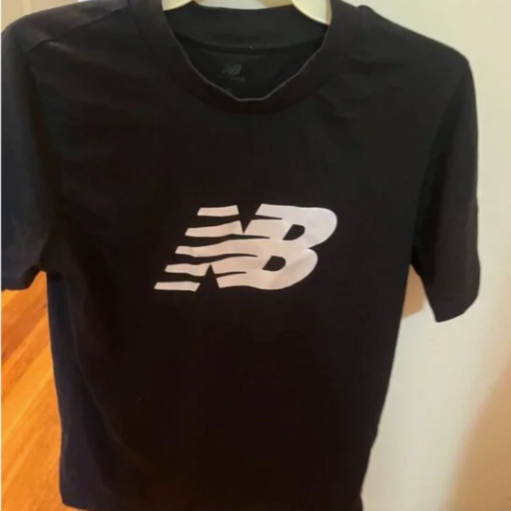 New Balance Black T Shirt Mens Sz Medium NWT
